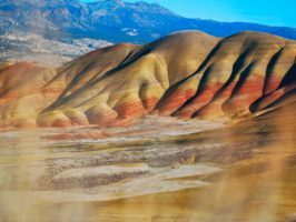 Pretty Mountains Desert